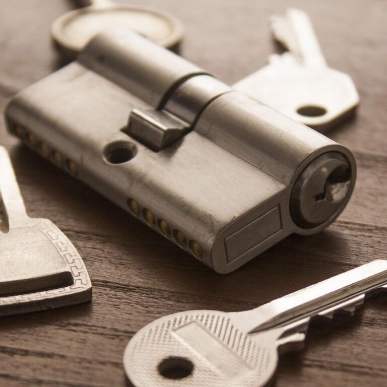 Origen de la cerradura: Descubre su procedencia